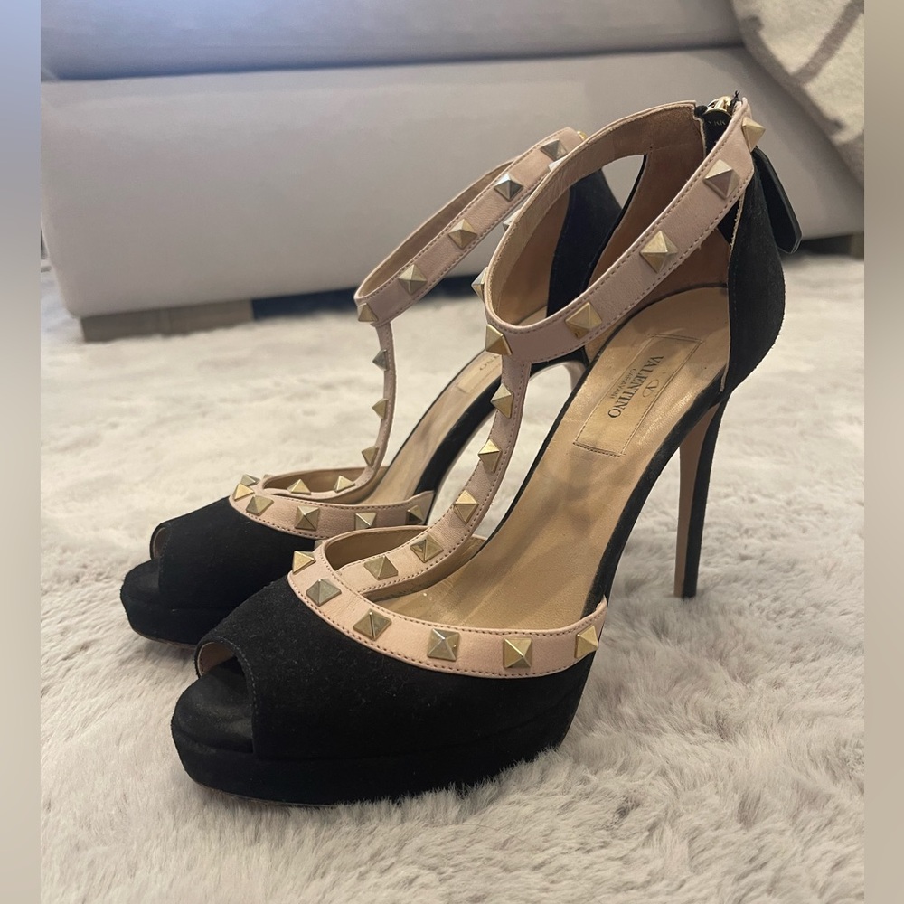 Valentino RockStud platform heels. Size 37 1/2